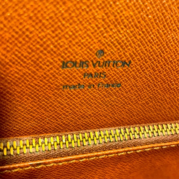 Vintage Louis Vuitton Shoulder/ Crossbody Bag - Picture 11 of 11